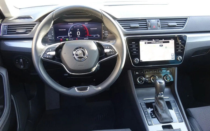Skoda Superb cena 125000 przebieg: 93000, rok produkcji 2022 z Nowy Staw małe 781
